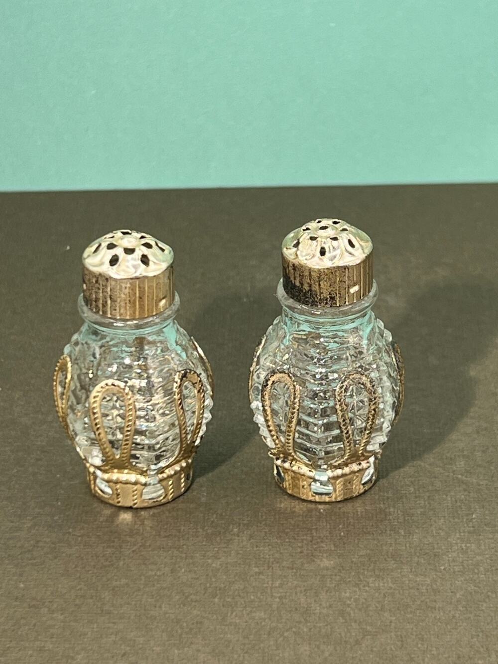 Vintage Miniature Clear Glass Salt Pepper Shaker Set with Aluminum Base and Lids
